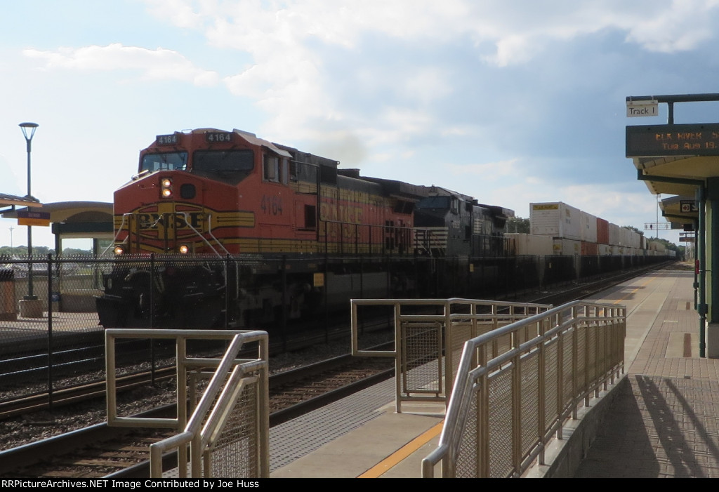 BNSF 4164 East